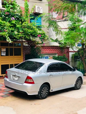 টয়োটা করোলা ২০০২ সিলভার
