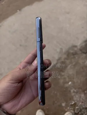 স্যামসাং গ্যালাক্সি এস২১ ৫জি ২৫৬ জিবি ব্ল্যাক