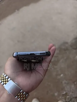 স্যামসাং গ্যালাক্সি এস২১ ৫জি ২৫৬ জিবি ব্ল্যাক