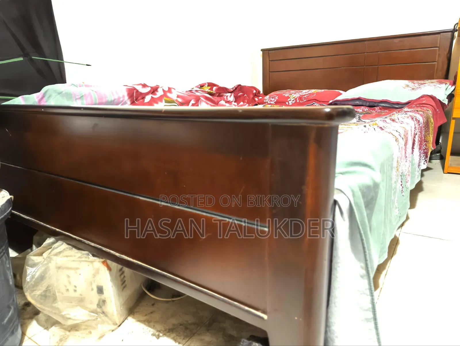 খাট+ মেট্রিক্স + ছোট খাট+ সাইড টেবিল দুটা