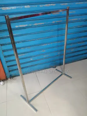 পোশাকের শোরুম হ্যাঙ্গার ডিসপ্লে স্ট্যান্ড