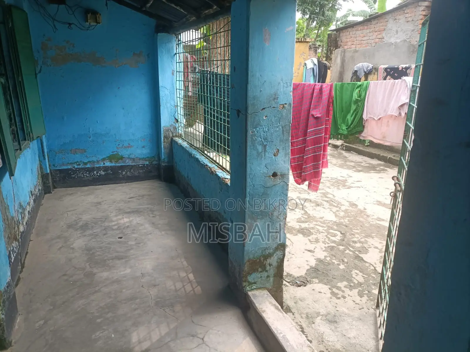রাজশাহী, নওদাপাড়া-এ সাজানো ৪-বেডরুমের বাড়ি বিক্রয়