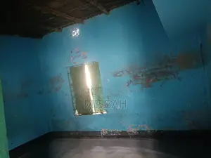 রাজশাহী, নওদাপাড়া-এ সাজানো ৪-বেডরুমের বাড়ি বিক্রয়