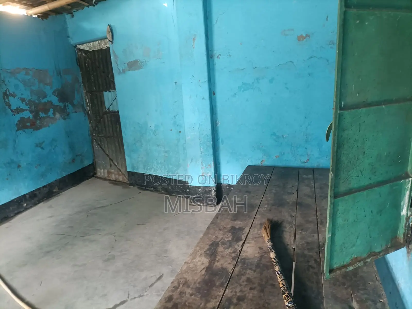 রাজশাহী, নওদাপাড়া-এ সাজানো ৪-বেডরুমের বাড়ি বিক্রয়