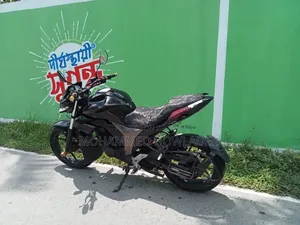 সুজুকি জিক্সার মনোটোন ২০২৩ ব্ল্যাক