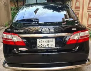 Toyota Premio 2015 Black