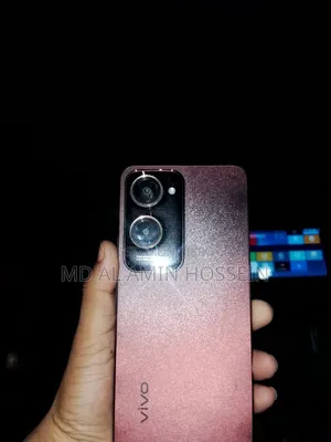 Vivo Y18 128 GB Purple