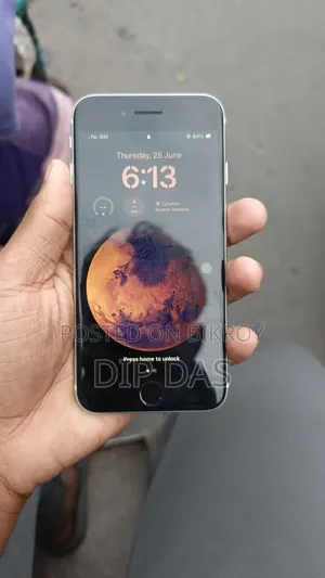 Apple iPhone SE 64 GB White