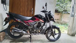 সুজুকি হায়াতে ইপি ২০২৪ কালো