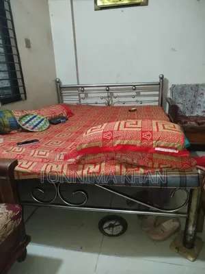 এসএস স্টিলের খাট