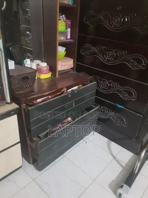 2nd Hand MDF Board Dressing Table