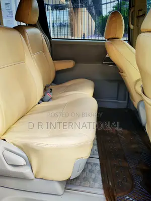 টয়োটা নোয়া ২০১৬ সাদা