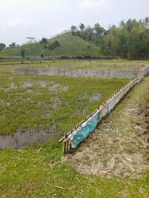 I want to sell a piece of land, please contact if anyone is interested