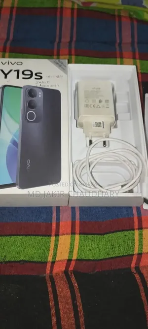 Vivo Y19s 128 GB Silver