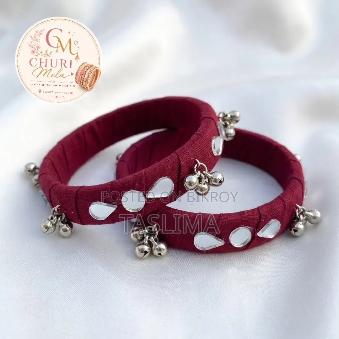 Handmade Bangles for Your Premium Look. Customized in Any Color.