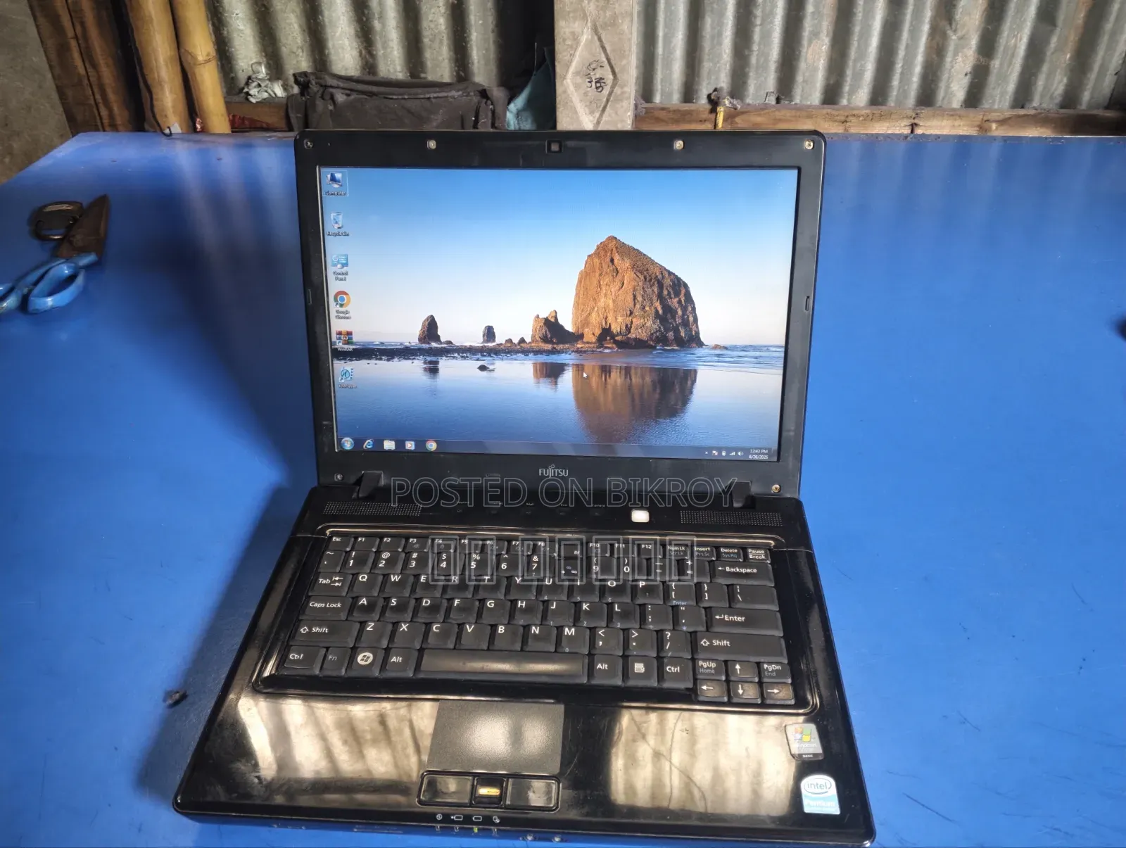Laptop Fujitsu 4GB eMMC 256GB