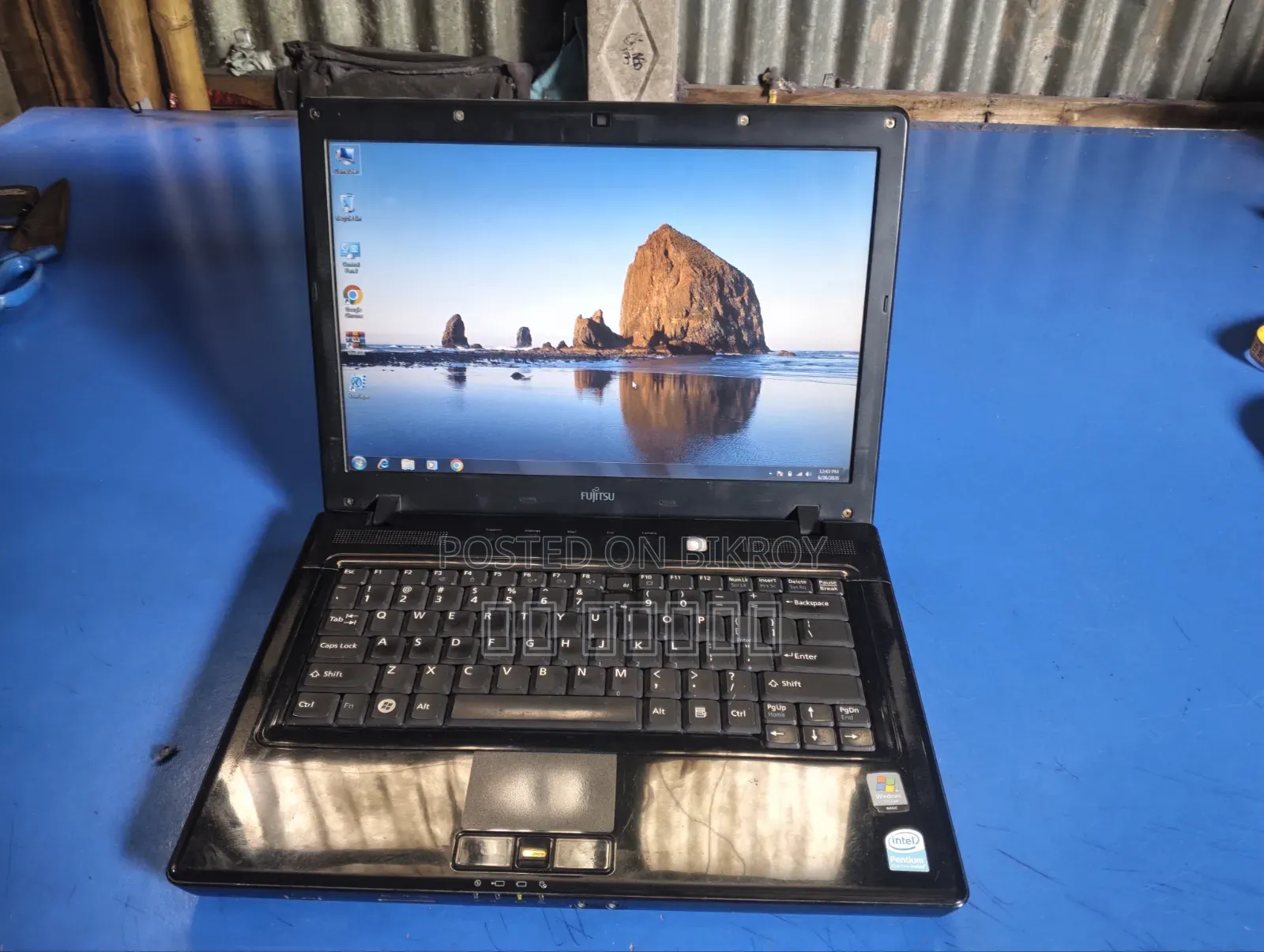 Laptop Fujitsu 4GB eMMC 256GB