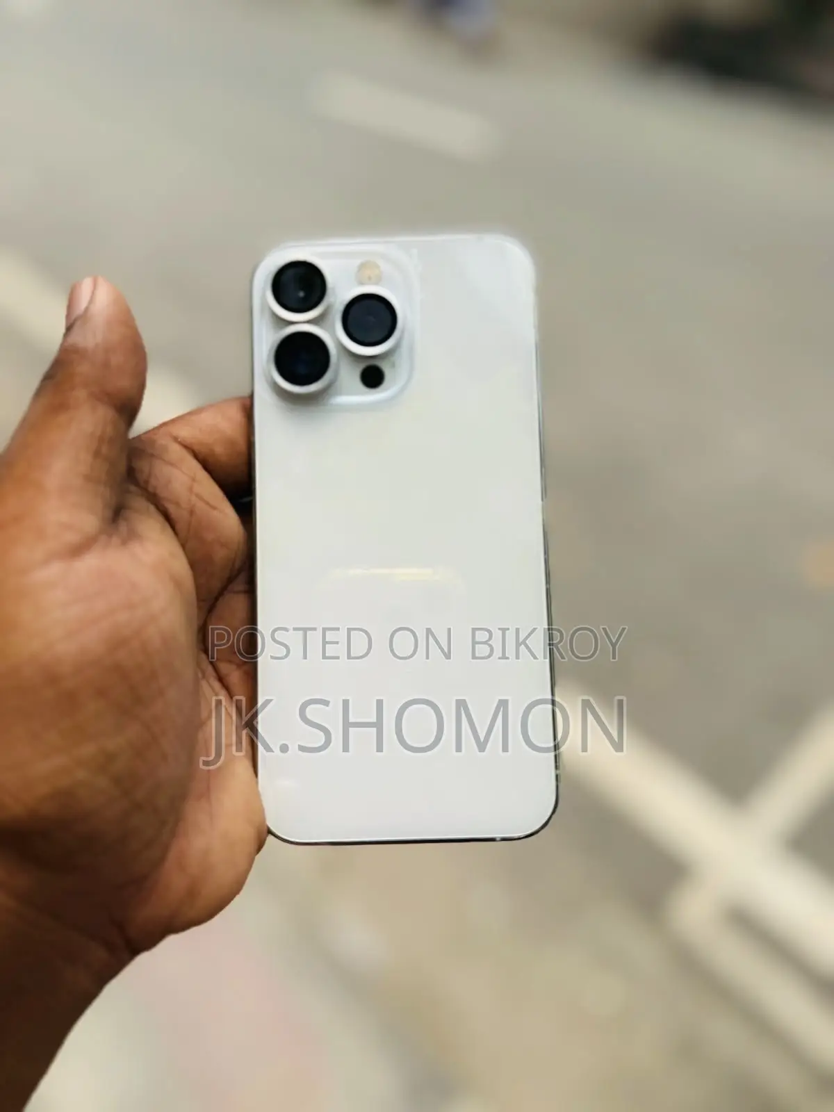 অ্যাপল আইফোন ১৩ প্রো ১২৮ জিবি হোয়াইট