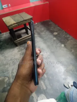 Vivo Y1s 32 GB Black