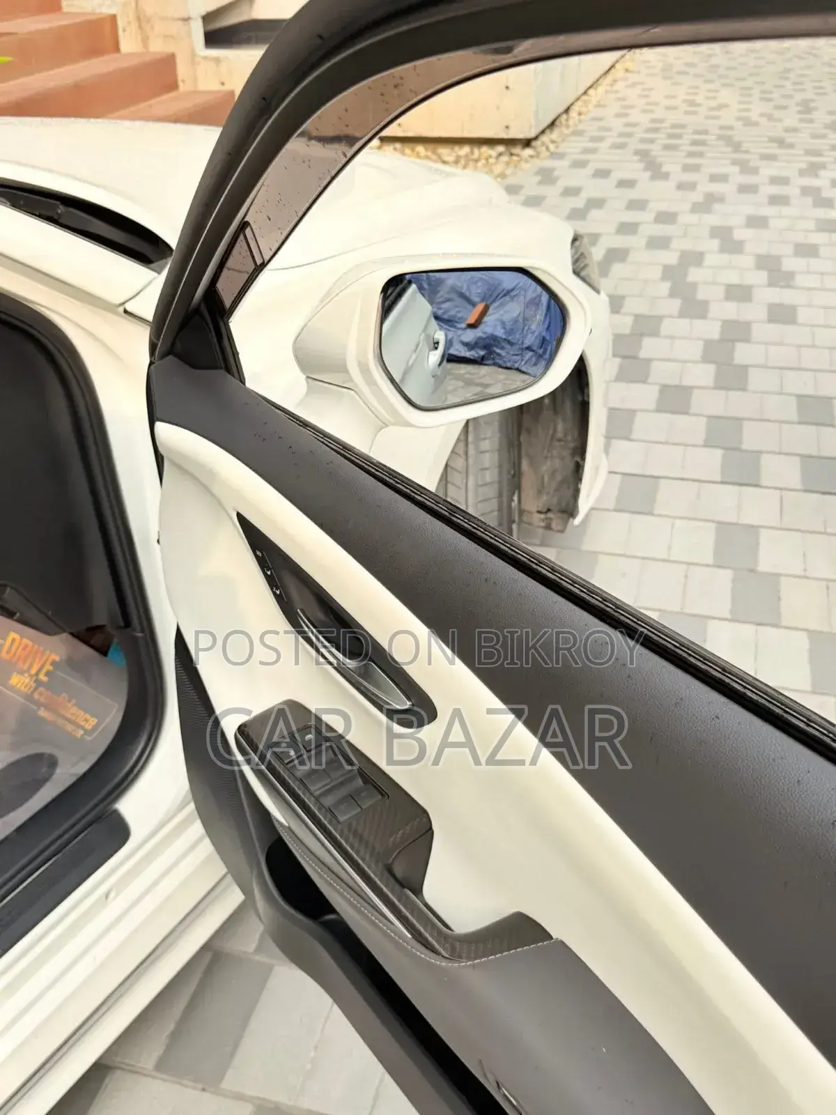 Toyota Crown 2019 White