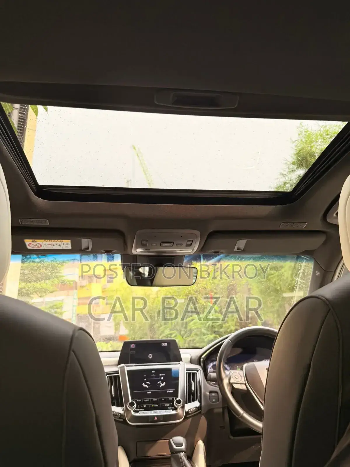 Toyota Crown 2019 White