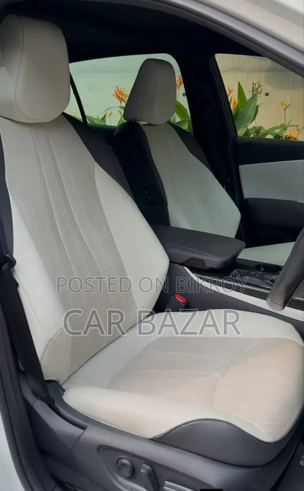 Toyota Crown 2019 White