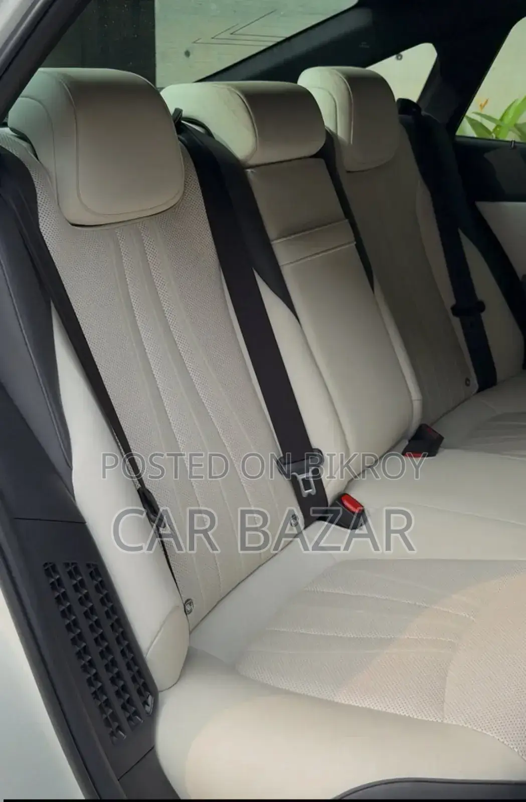 Toyota Crown 2019 White