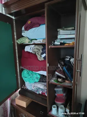 Dressing Almirah