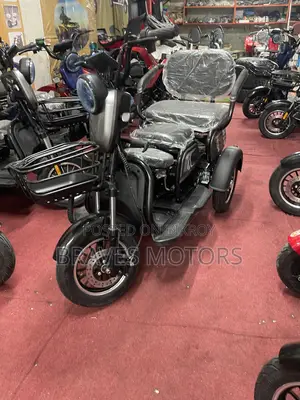 New Suzuki 750 2022 Beige