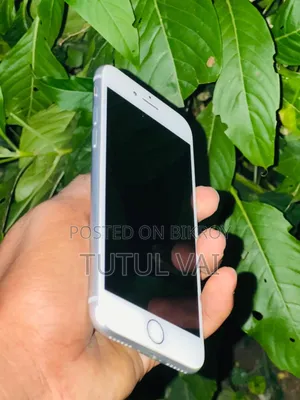 Apple iPhone 8 64 GB White