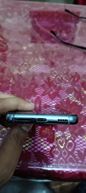 স্যামসাং গ্যালাক্সি এস২১ ৫জি ১২৮ জিবি কালো