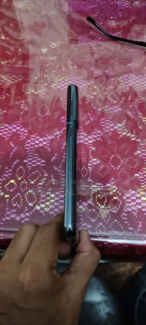 স্যামসাং গ্যালাক্সি এস২১ ৫জি ১২৮ জিবি কালো