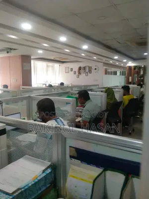 বনানীতে সেমি ফার্নিশড অফিস ভাড়া