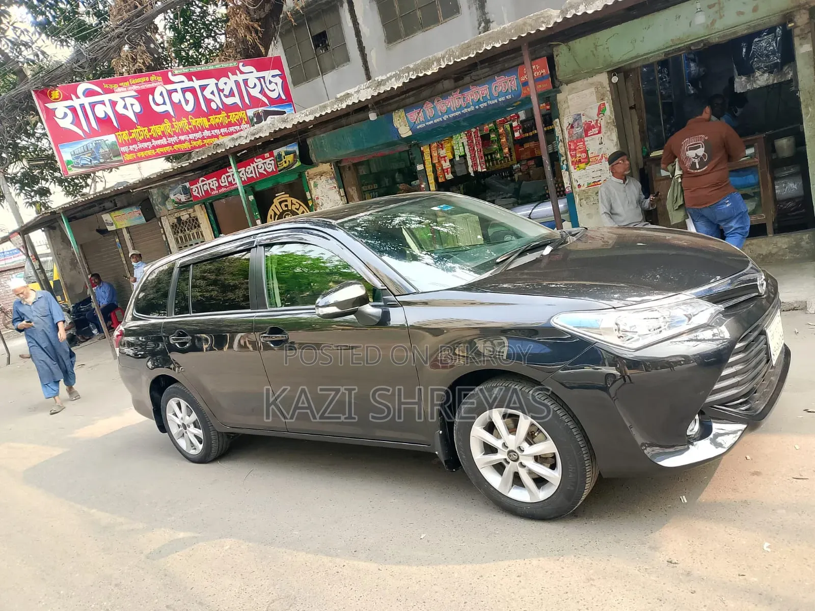 টয়টা করোলা ফিল্ডার ২০১৭ ব্ল্যাক
