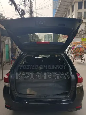 টয়টা করোলা ফিল্ডার ২০১৭ ব্ল্যাক