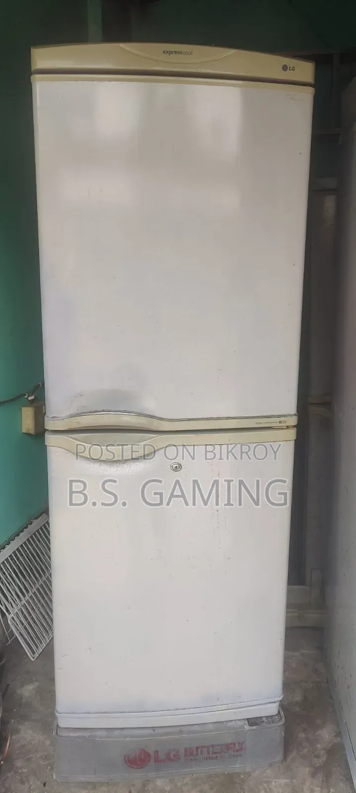 Refrigerator for sale
