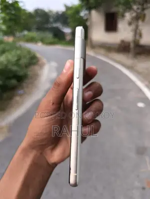 Google Pixel 7 128 GB White