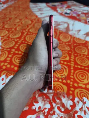 Apple iPhone 8 64 GB Red