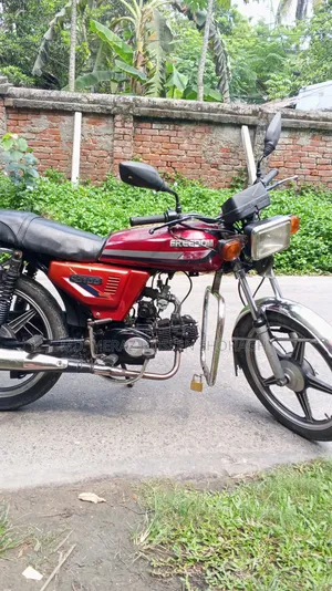 Yamaha 2012 Red
