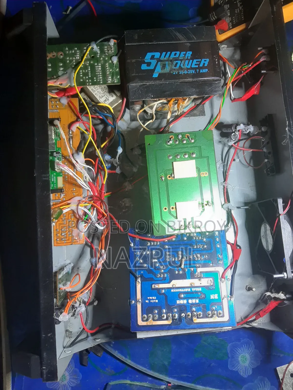 1943 5200 Amplifier with four ICs for sale