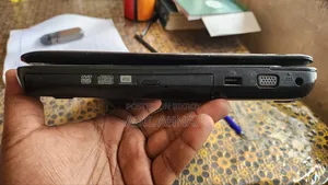 Laptop Toshiba Satellite L600 4GB Intel Core I3 SSD 500GB