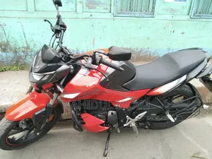 Hero Thriller 160R 2023 Red