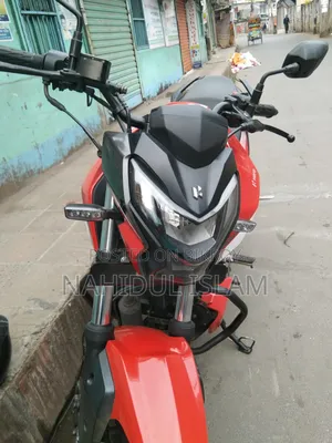 Hero Thriller 160R 2023 Red