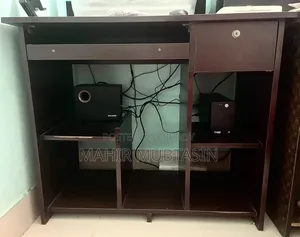 Computer Table