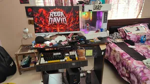 Study Table | Gaming Desk | With Keyboard Tray and Lock | Premium Condition