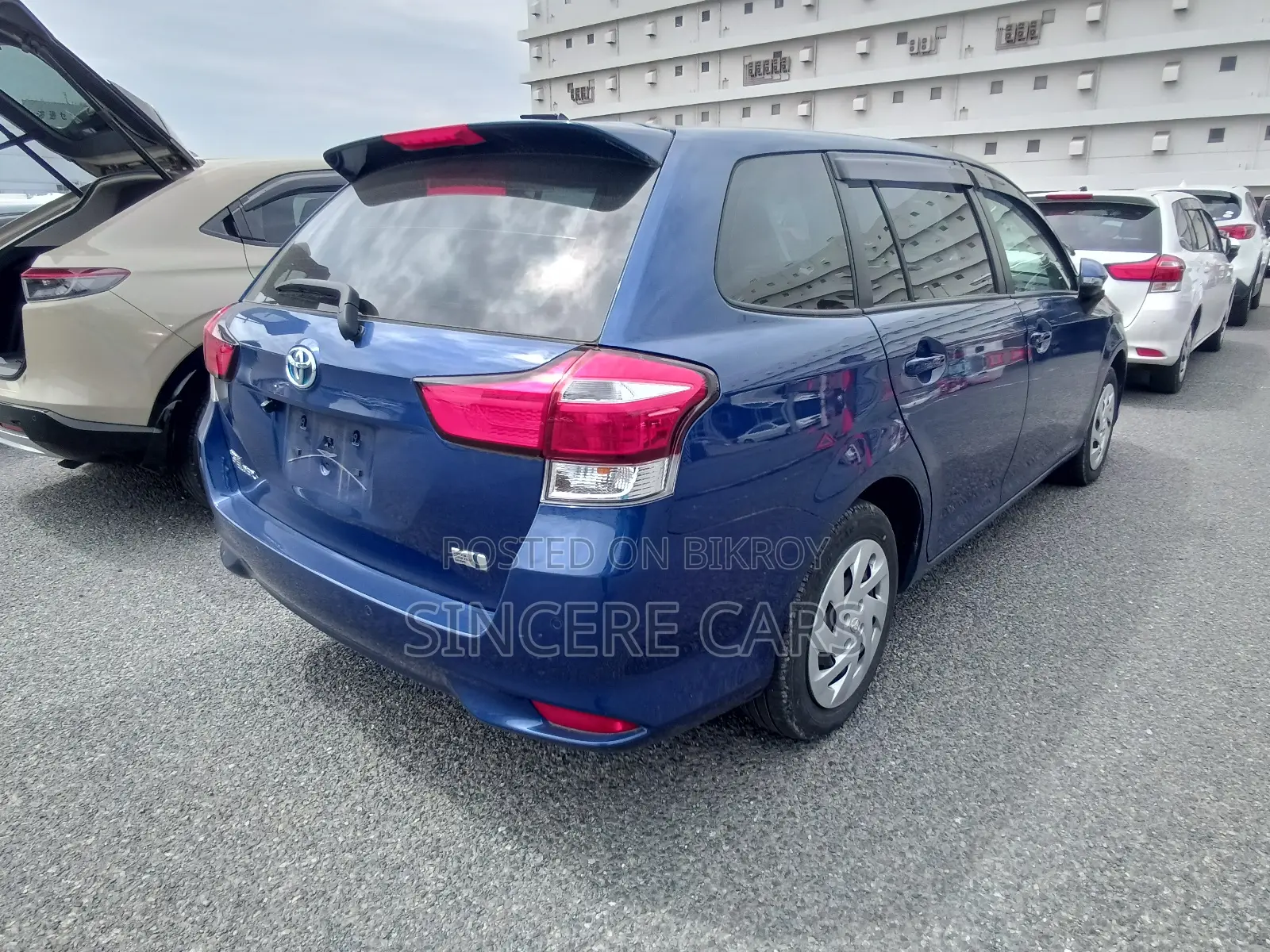 Toyota Corolla Fielder 2021 Blue