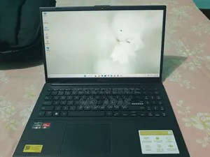 Laptop Asus Vivobook Go 15 16GB AMD Ryzen 5 SSHD (Hybrid) 512GB
