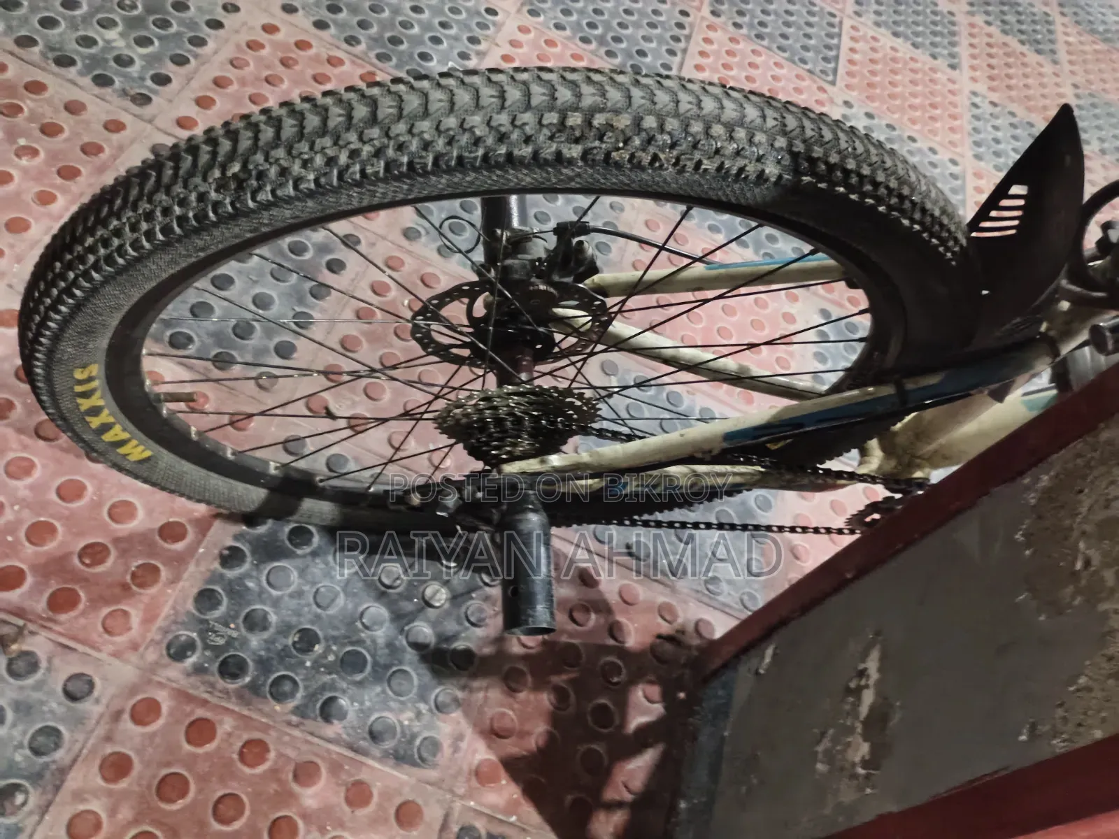 Stunt Cycle