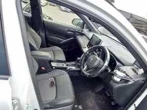 Toyota Corolla Cross 2021 Pearl