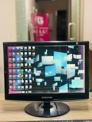 Samsung Syncmaster 733nw